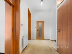 Pronájem bytu 2+kk, Praha - Vinohrady, Na Folimance, 56 m2