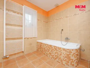 Prodej rodinného domu, Deštné v Orlických horách, 400 m2