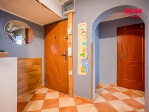 Prodej bytu 4+1, Litoměřice - Pokratice, Ladova, 77 m2