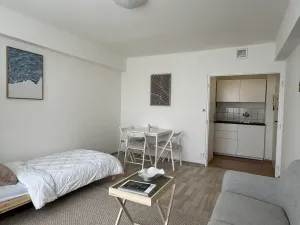 Prodej bytu 1+kk, Praha - Vokovice, Evropská, 22 m2