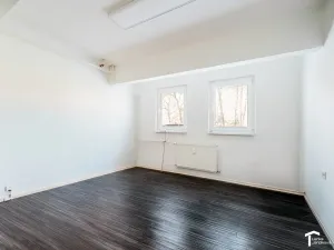 Pronájem kanceláře, Pardubice - Ohrazenice, Školská, 103 m2
