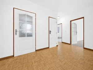 Prodej bytu 3+1, Černuc, 79 m2