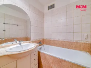 Prodej bytu 3+1, Mariánské Lázně - Úšovice, Tepelská, 60 m2