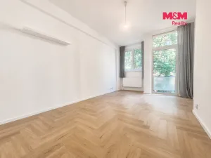 Pronájem bytu 2+kk, Praha - Bubeneč, Eliášova, 59 m2