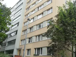 Pronájem bytu 3+1, Praha - Prosek, Zárybská, 67 m2