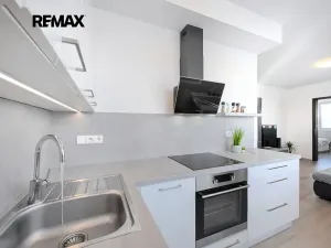 Pronájem bytu 2+kk, Praha - Hlubočepy, Hugo Haase, 55 m2