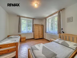Prodej rodinného domu, Radvanice, 215 m2