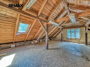 Prodej rodinného domu, Radvanice, 215 m2