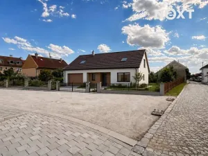 Prodej pozemku pro bydlení, Chropyně, Berniska, 689 m2