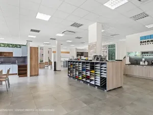Pronájem obchodního prostoru, Praha - Hloubětín, Poděbradská, 197 m2