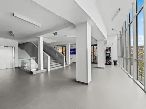 Pronájem obchodního prostoru, Praha - Hloubětín, Poděbradská, 197 m2