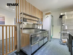 Pronájem obchodního prostoru, Plzeň, Škroupova, 210 m2