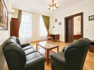 Prodej bytu 3+1, Praha - Malá Strana, Petřínská, 102 m2