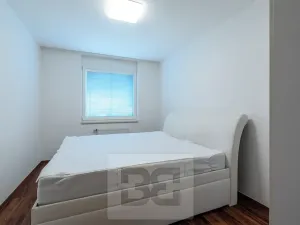 Pronájem bytu 3+kk, Praha - Velká Chuchle, Mrkosova, 70 m2