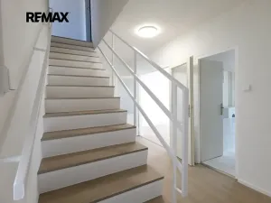 Pronájem bytu 4+1, Praha - Krč, V Štíhlách, 78 m2