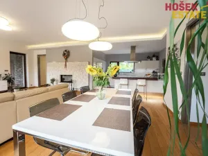 Prodej rodinného domu, Holubice, 240 m2