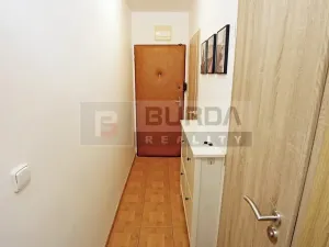 Pronájem bytu 2+kk, Praha - Troja, Hnězdenská, 36 m2