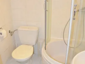 Pronájem bytu 1+kk, Praha, Pelhřimovská, 27 m2