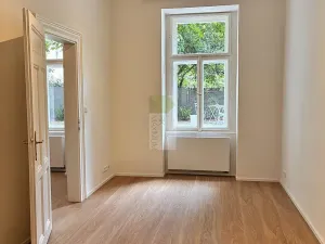 Pronájem bytu 2+kk, Praha - Žižkov, Ondříčkova, 43 m2