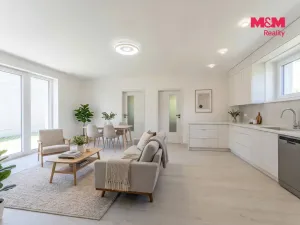 Prodej rodinného domu, Křinec, Zelené náměstí, 83 m2