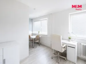 Pronájem bytu 1+kk, Hradec Králové, Sušilova, 32 m2
