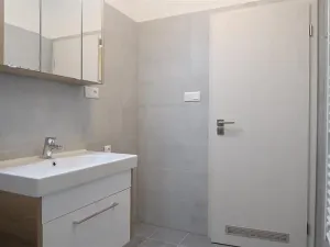 Pronájem bytu 3+kk, Praha - Vysočany, Svatošových, 72 m2
