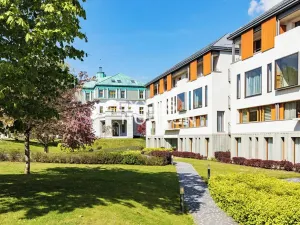 Pronájem bytu 5+1, Praha - Bubeneč, Pod kaštany, 163 m2