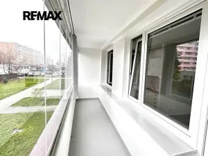 Pronájem bytu 1+kk, Kladno, Italská, 27 m2