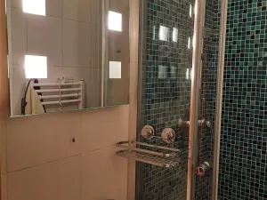Pronájem bytu 2+kk, Praha - Smíchov, Arbesovo náměstí, 45 m2