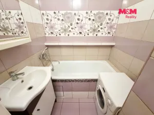 Prodej bytu 2+1, Karviná - Mizerov, tř. Těreškovové, 51 m2