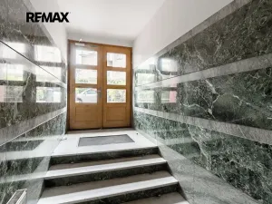 Pronájem bytu 1+kk, Praha - Střešovice, Za Hládkovem, 22 m2