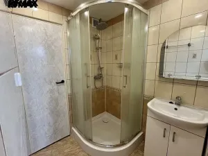 Pronájem bytu 3+1, Kadaň, Na Podlesí, 68 m2