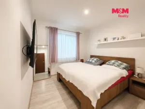 Pronájem rodinného domu, Dobrovice - Holé Vrchy, 120 m2