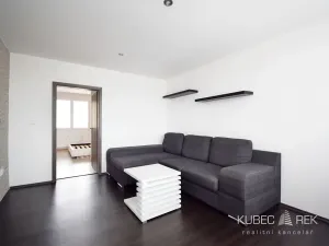 Pronájem bytu 3+1, Tábor, Buzulucká, 63 m2