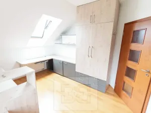Pronájem rodinného domu, Líbeznice, Zlonínská, 150 m2