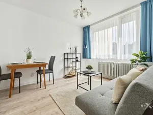 Prodej bytu 2+kk, Praha - Kobylisy, Šimůnkova, 32 m2