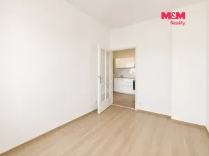 Pronájem bytu 2+kk, Praha - Holešovice, Jankovcova, 37 m2
