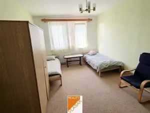 Prodej bytu 3+1, Kadaň, Chomutovská, 74 m2