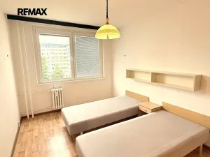 Pronájem bytu 3+1, Praha - Žižkov, Jeseniova, 73 m2