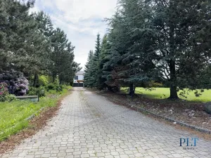 Pronájem vily, Babice, Starobabická, 728 m2