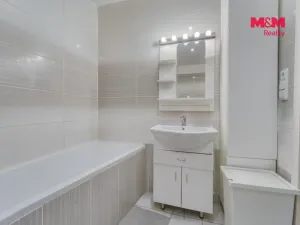 Prodej bytu 2+kk, Beroun - Beroun-Centrum, Na Klášteře, 43 m2