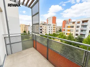 Pronájem bytu 2+kk, Praha - Čakovice, Bermanova, 55 m2