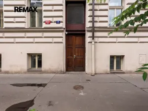Pronájem bytu 2+kk, Praha - Nové Město, Legerova, 34 m2