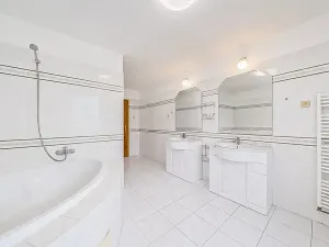 Prodej vily, Hranice, Zahradní, 633 m2