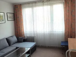 Pronájem bytu 1+kk, Praha - Vysočany, 35 m2