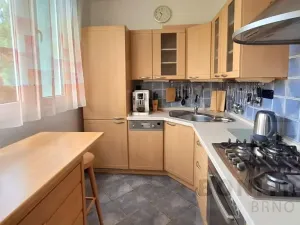 Pronájem bytu 2+1, Brno, Nezvalova, 56 m2
