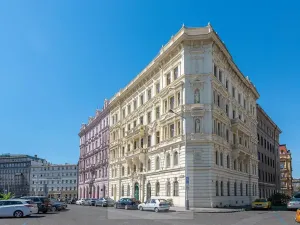 Pronájem restaurace, Praha - Nové Město, Těšnov, 300 m2