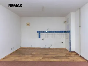 Prodej bytu 1+kk, Praha - Zbraslav, Sulova, 49 m2