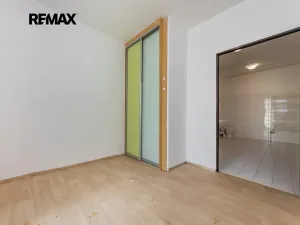 Prodej bytu 1+kk, Praha - Zbraslav, Sulova, 49 m2