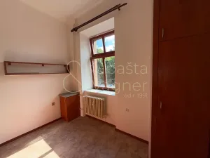 Pronájem bytu 2+1, Chrudim, Tyršovo náměstí, 52 m2